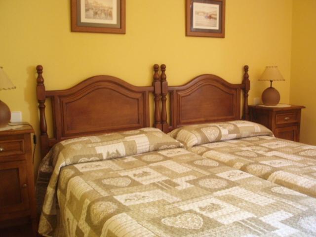 Posada De La Abadia - Adults Only Сантильяна-дель-Мар Экстерьер фото