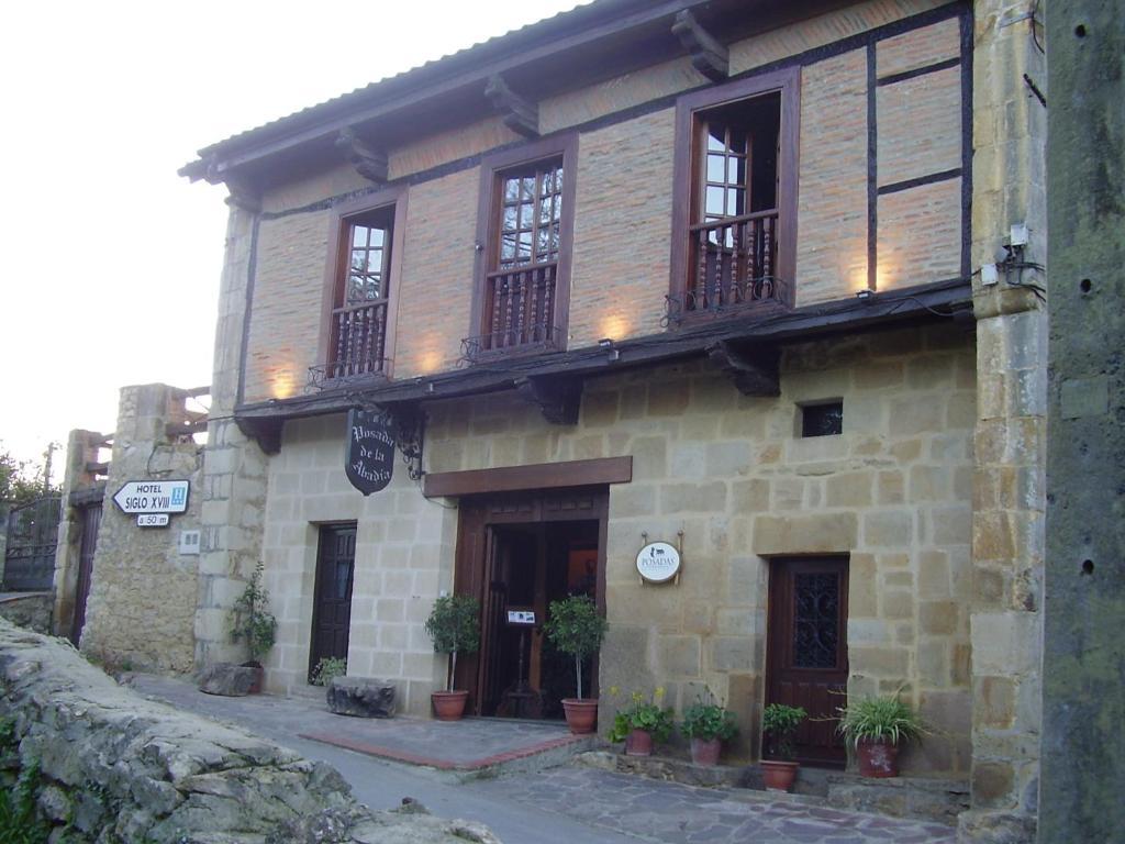 Posada De La Abadia - Adults Only Сантильяна-дель-Мар Экстерьер фото