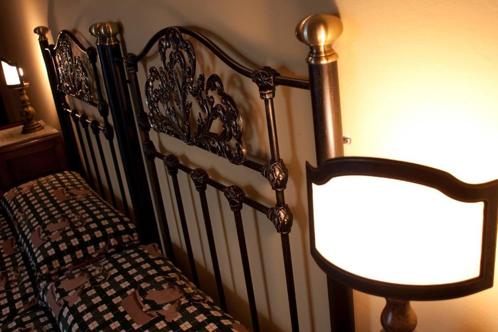 Posada De La Abadia - Adults Only Сантильяна-дель-Мар Экстерьер фото