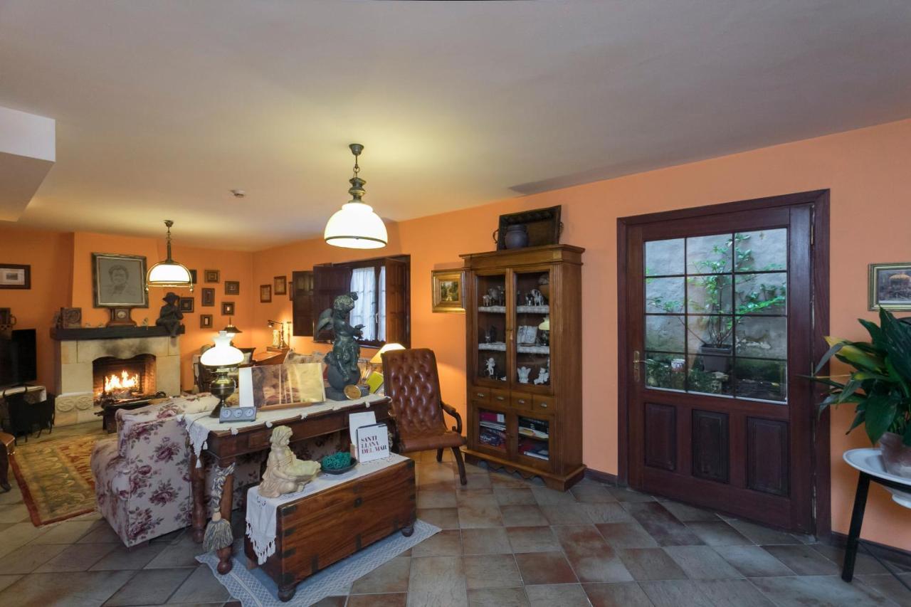 Posada De La Abadia - Adults Only Сантильяна-дель-Мар Экстерьер фото