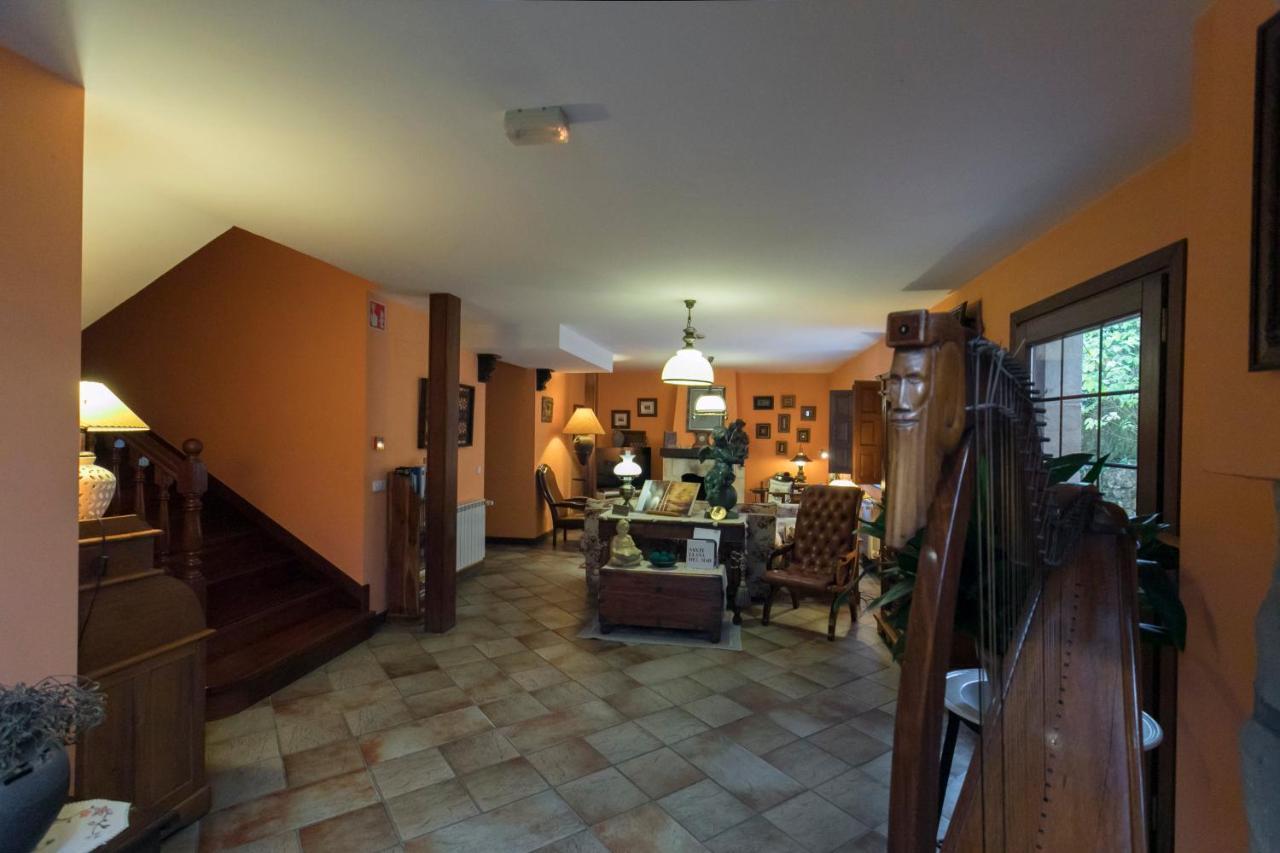 Posada De La Abadia - Adults Only Сантильяна-дель-Мар Экстерьер фото
