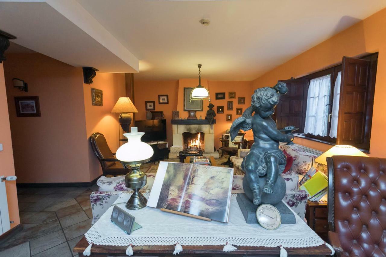 Posada De La Abadia - Adults Only Сантильяна-дель-Мар Экстерьер фото